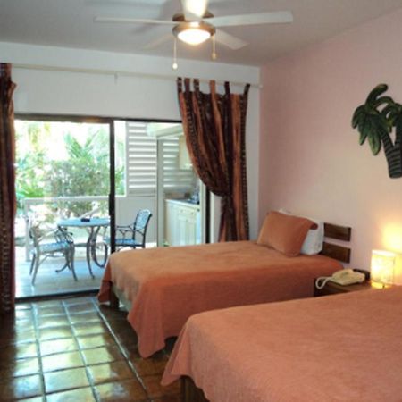 Caribbean Paradise Inn Grace Bay Quarto foto