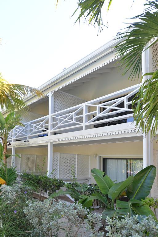 Caribbean Paradise Inn Grace Bay Exterior foto