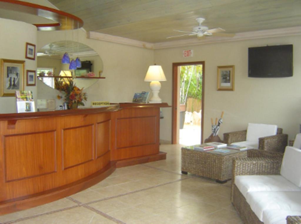 Caribbean Paradise Inn Grace Bay Quarto foto