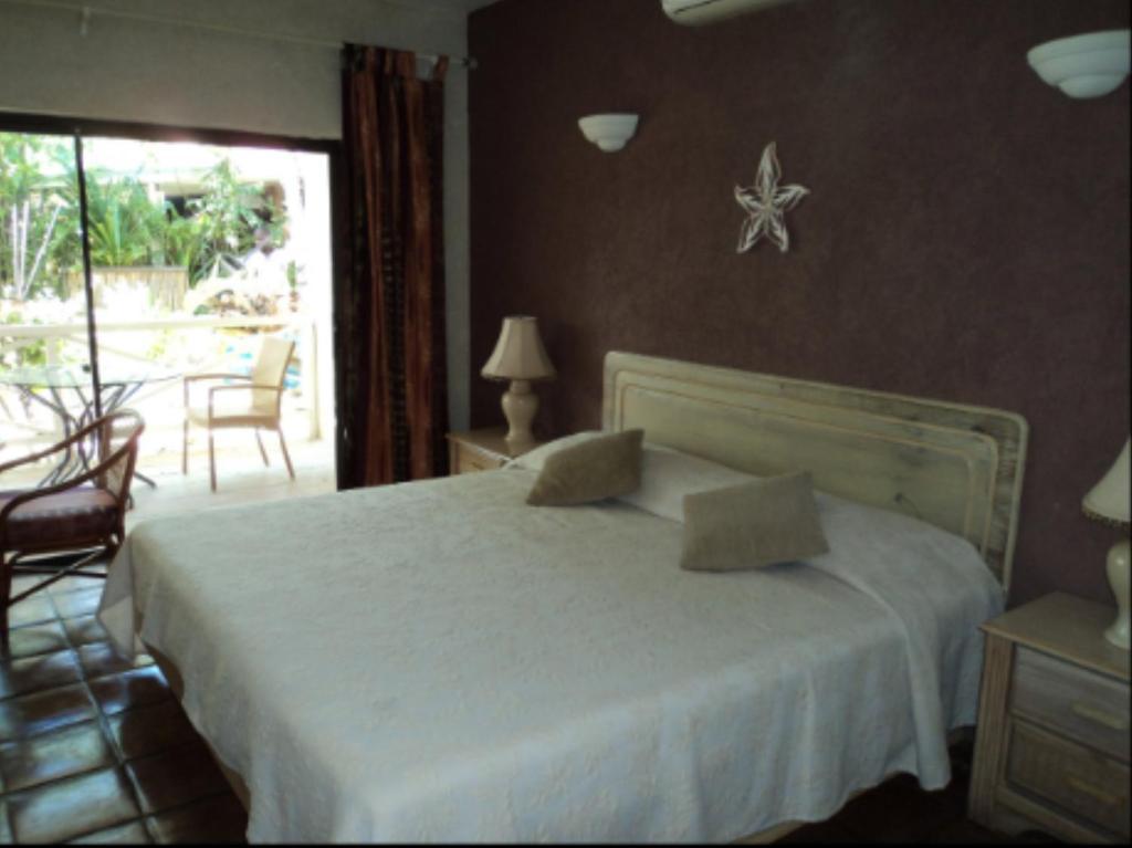 Caribbean Paradise Inn Grace Bay Quarto foto